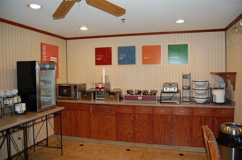 Ramada By Wyndham Coeur D'Alene Hotel Exterior foto